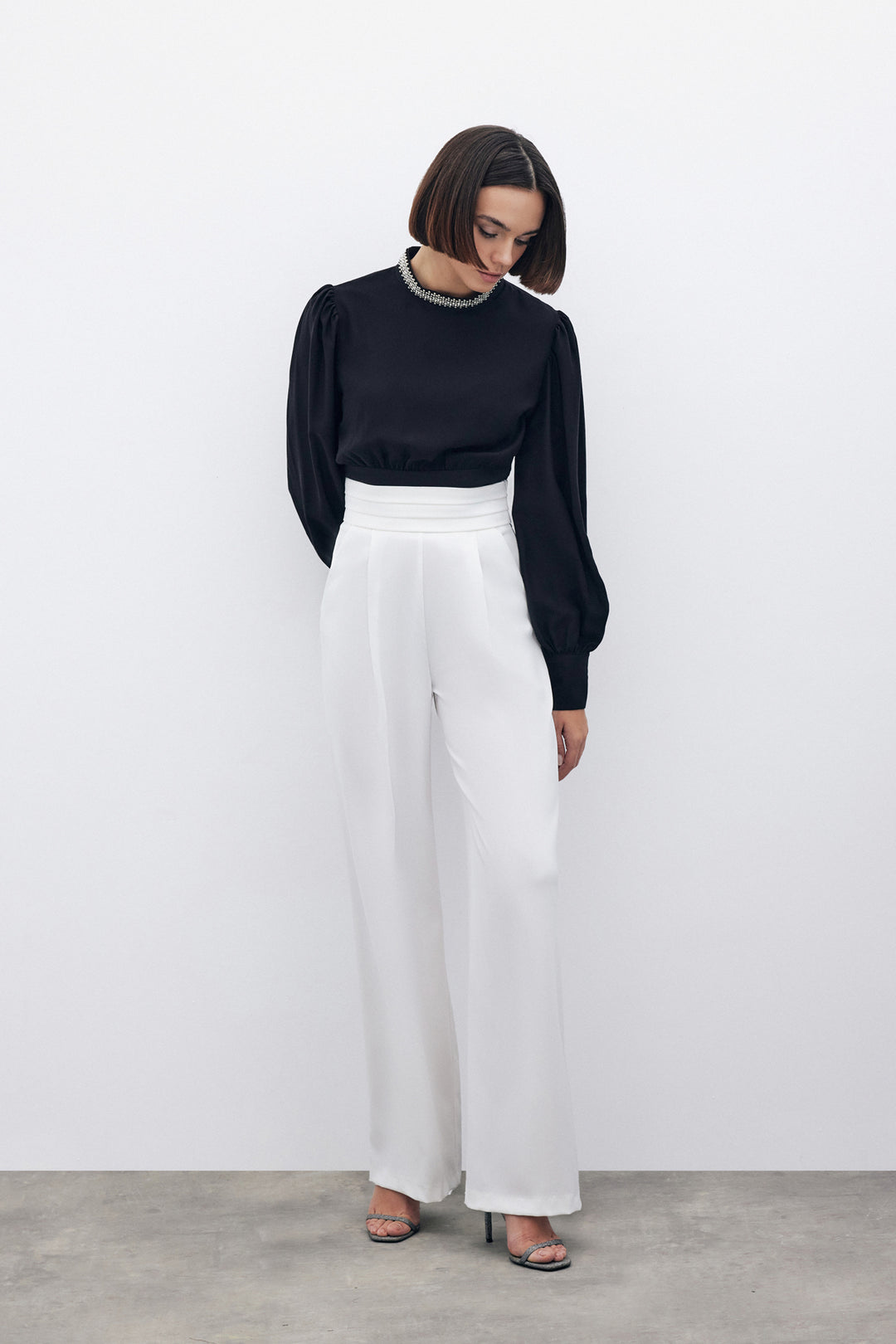 Sateen Pantalon à poches avec détail à la taille - Écru