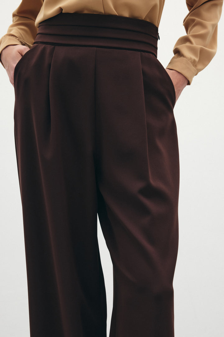 Sateen Pantalon à poches avec détail à la taille - Marron