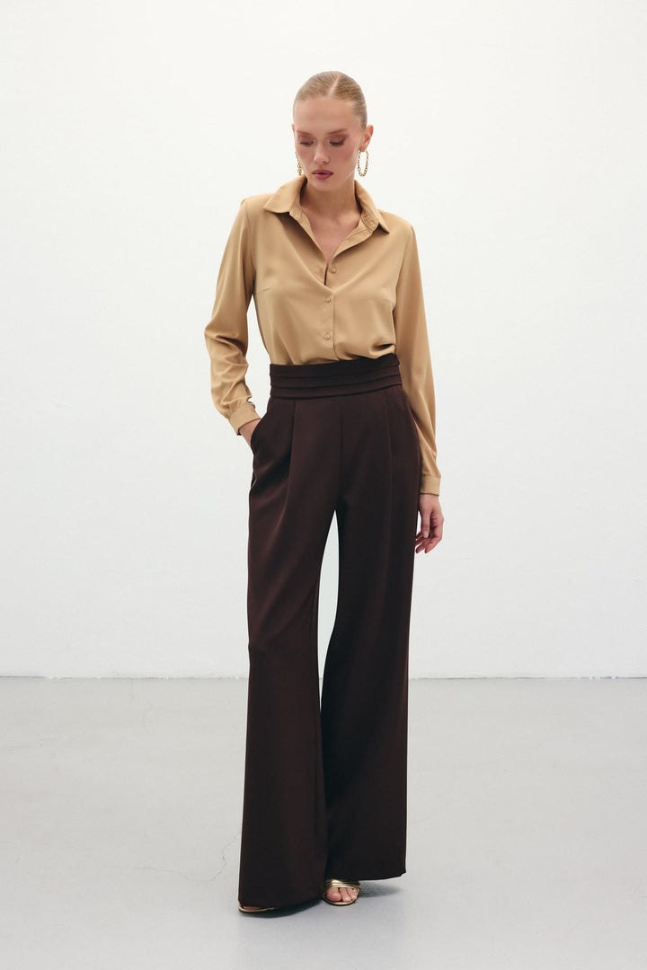 Sateen Pantalon à poches avec détail à la taille - Marron