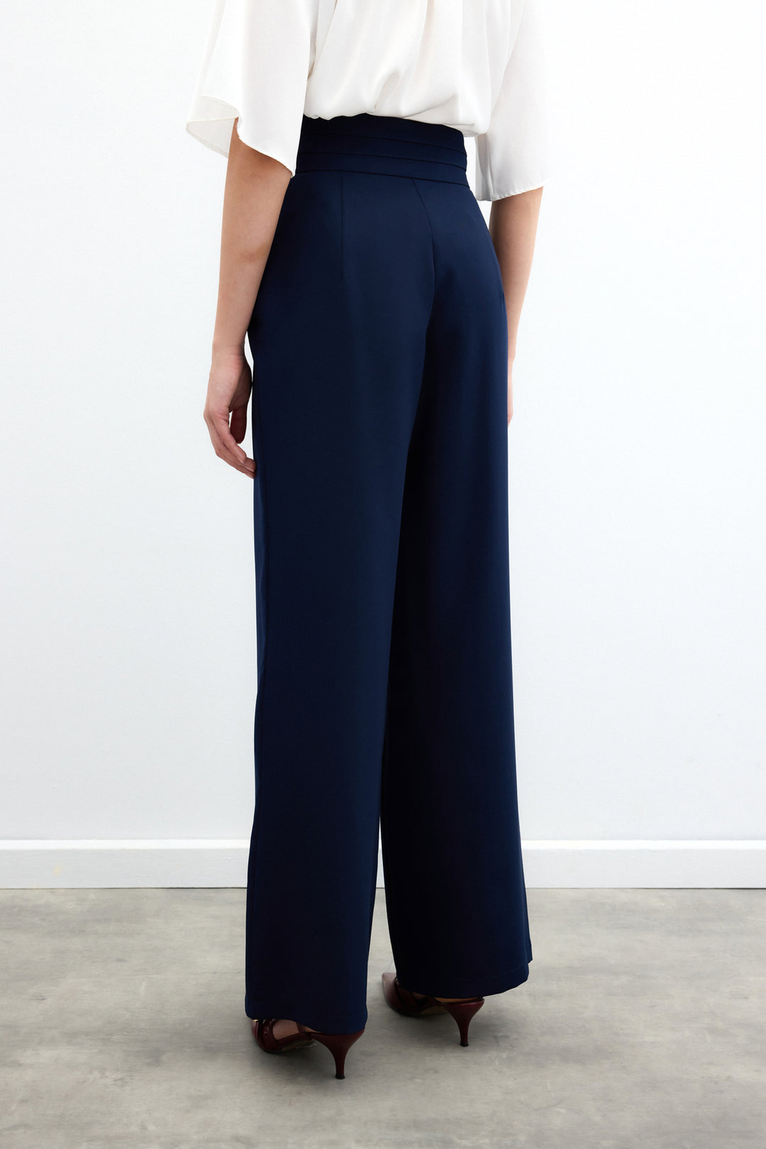 Sateen Pantalon ceinturé avec poches - Bleu marine