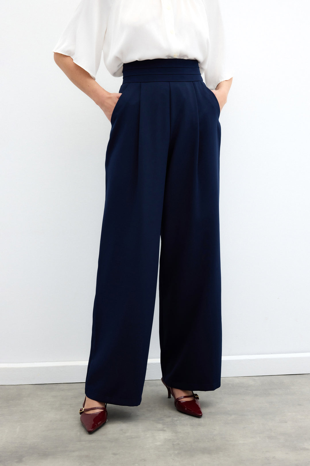 Sateen Pantalon ceinturé avec poches - Bleu marine