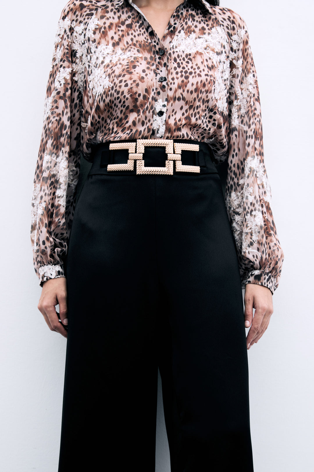 Sateen Pantalon en crêpe satin avec ceinture à la taille - Noir