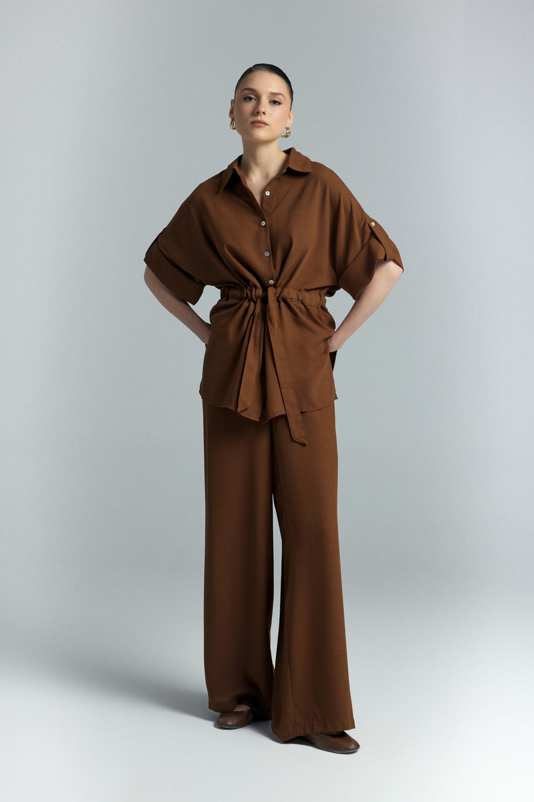 Sateen Chemisier Kimono à Ceinture - Marron