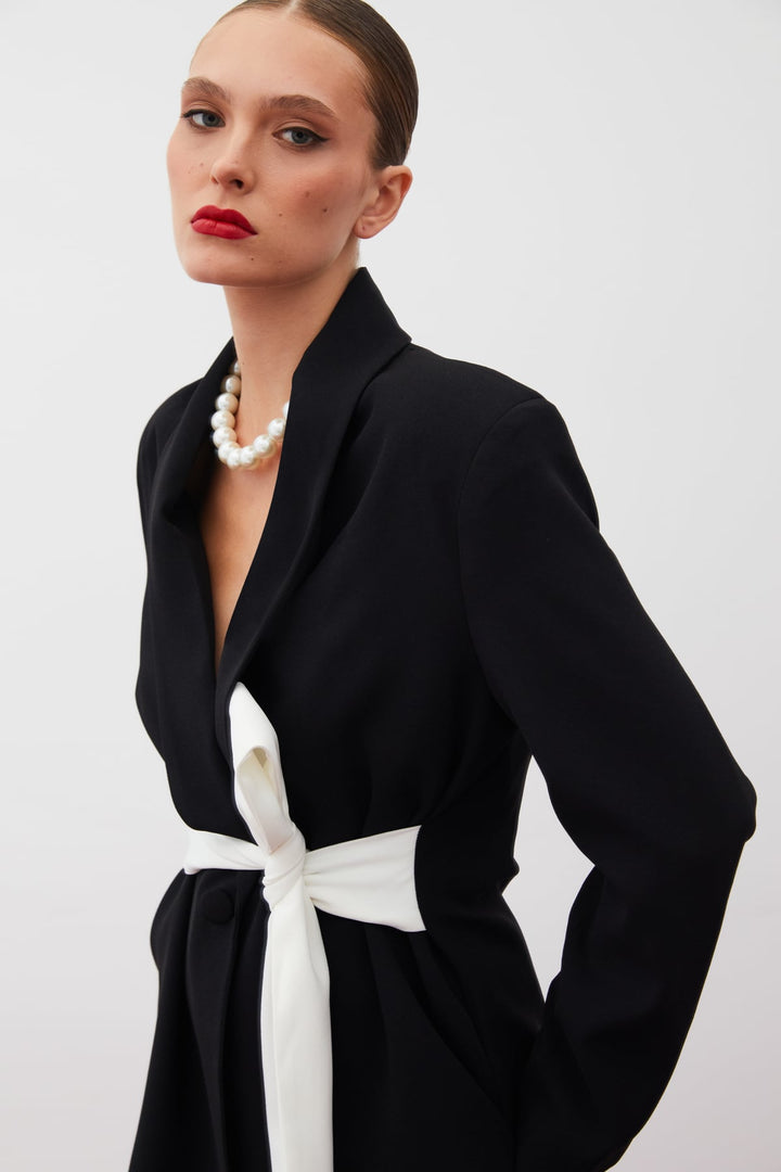 Sateen Veste longue ceinturée - Noir