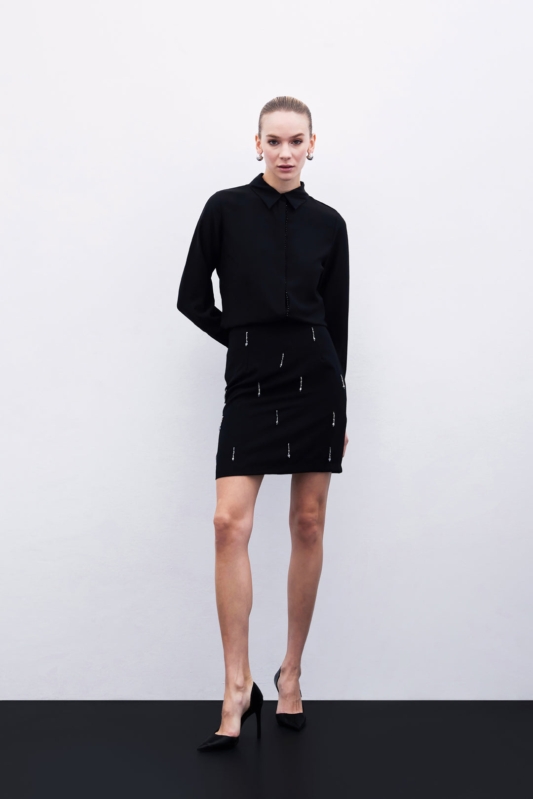Sateen Chemise à Accessoires en Perles - Noir