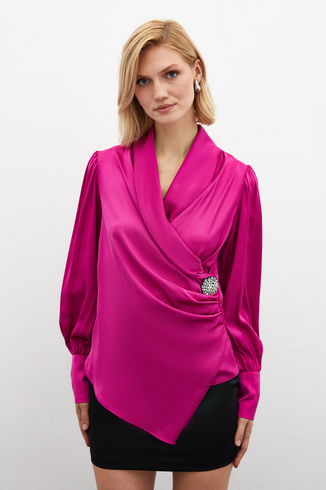 Sateen Blouse Croisée avec Broche - Fuchsia