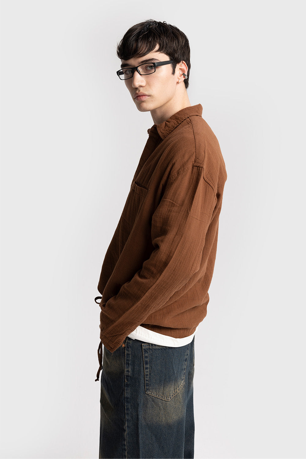 Giesto Chemise avec détails de lacets à l'apparence froissée - Marron