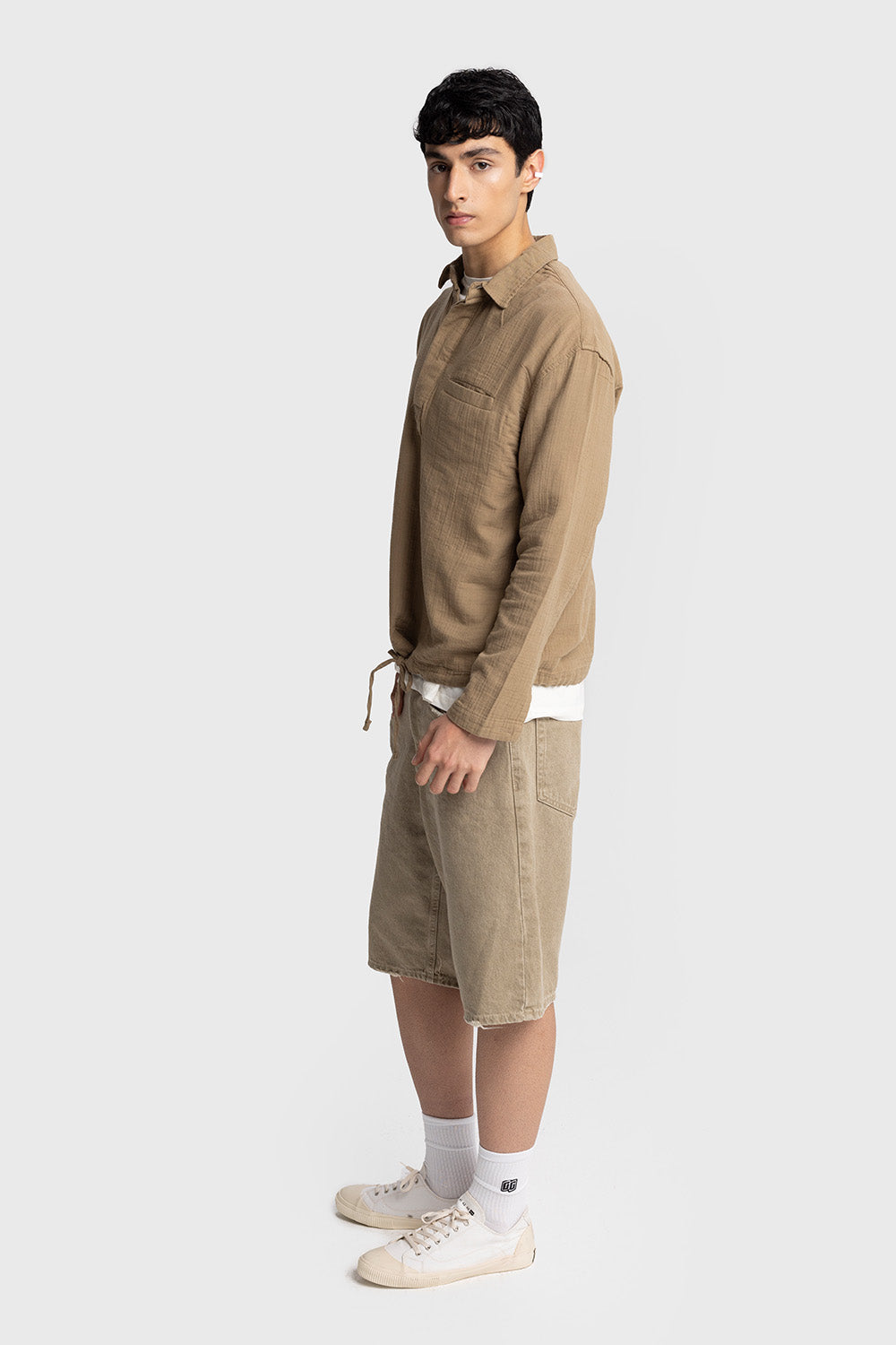 Giesto Chemise avec détails de lacets à l'apparence froissée - Tabac