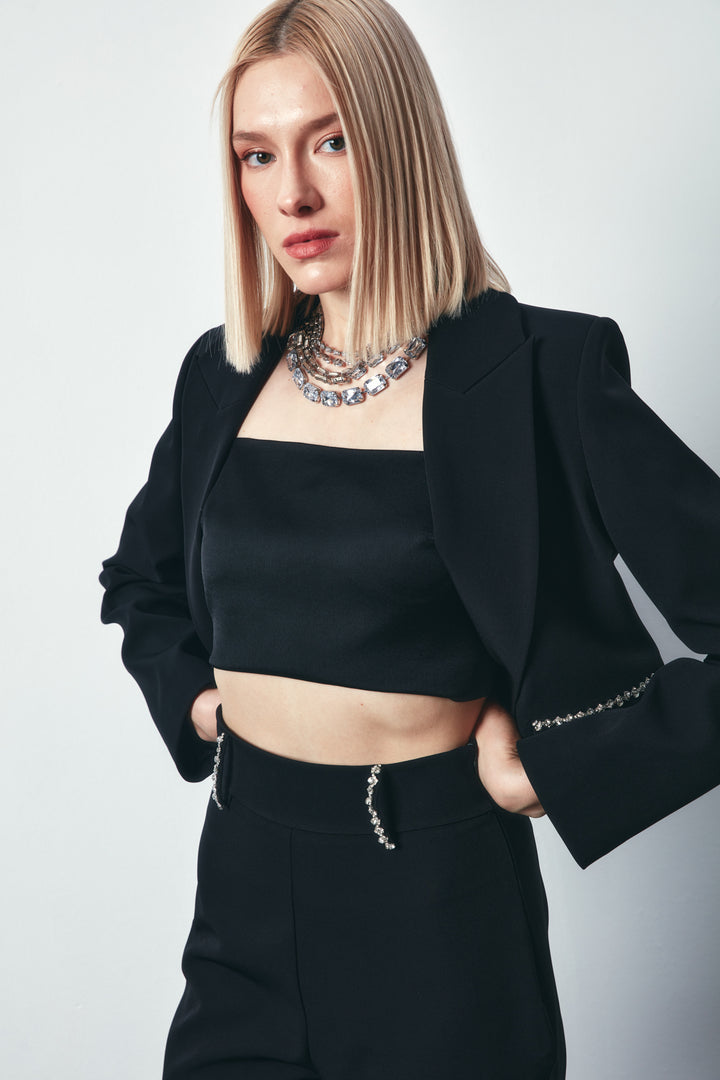 Sateen Veste Courte avec Détail de Pierre - Noir