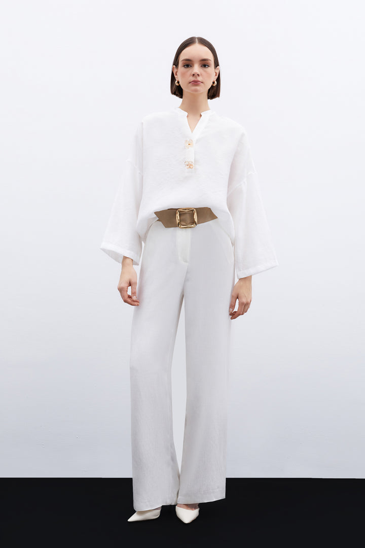 Sateen Blouse en Lin avec Accessoire de Fleurs - Écru