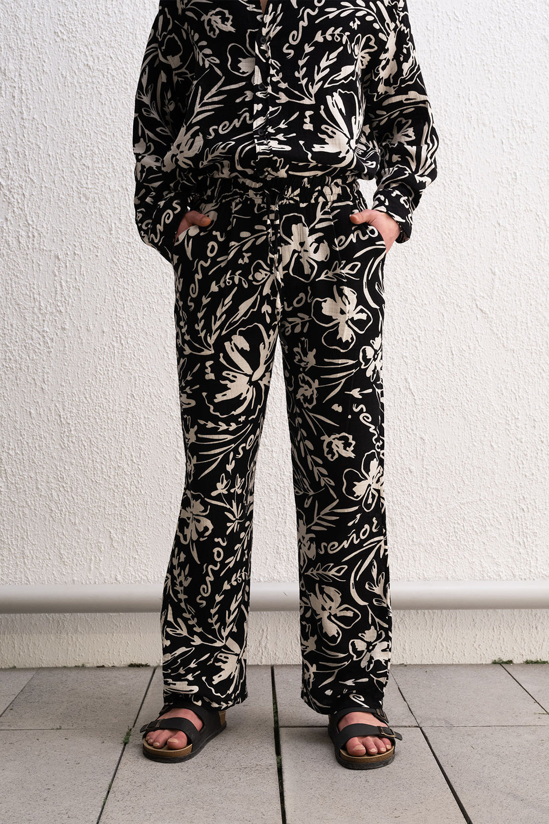 Giesto Pantalon Noir à Motif Floral - Noir
