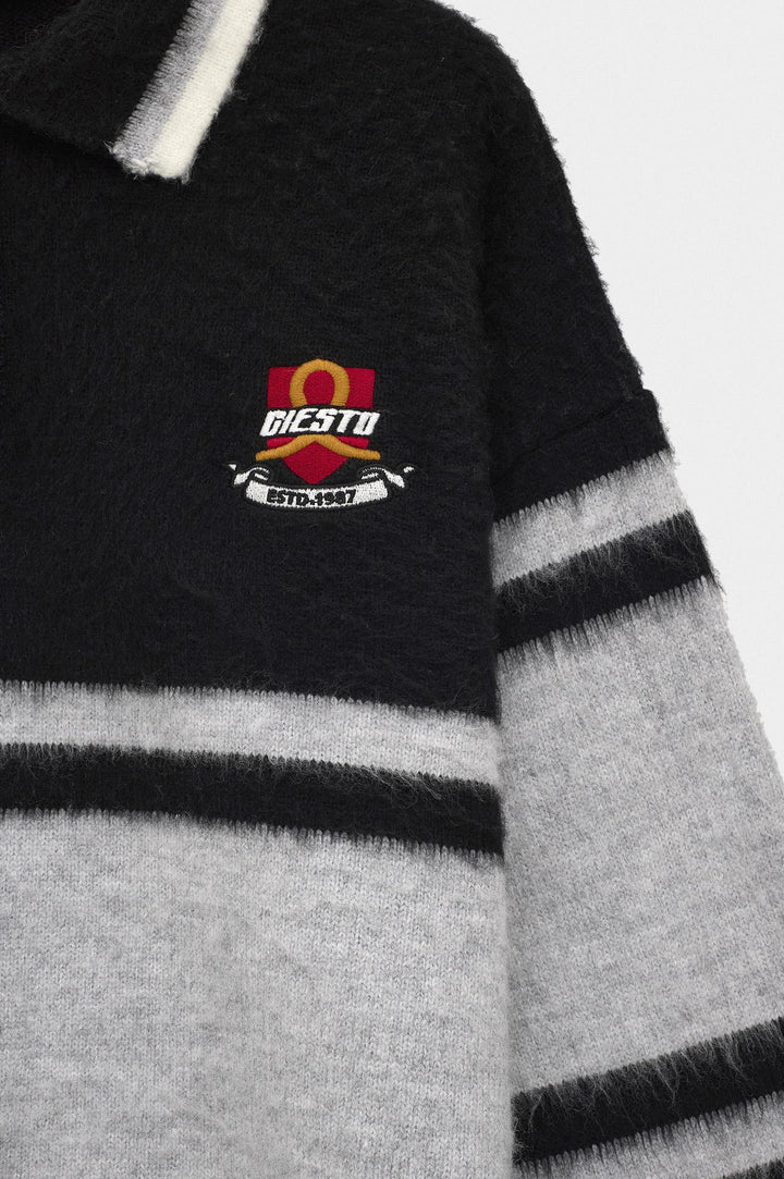 Giesto Pull à col polo en tricot gris avec broderie bicolore - Gris