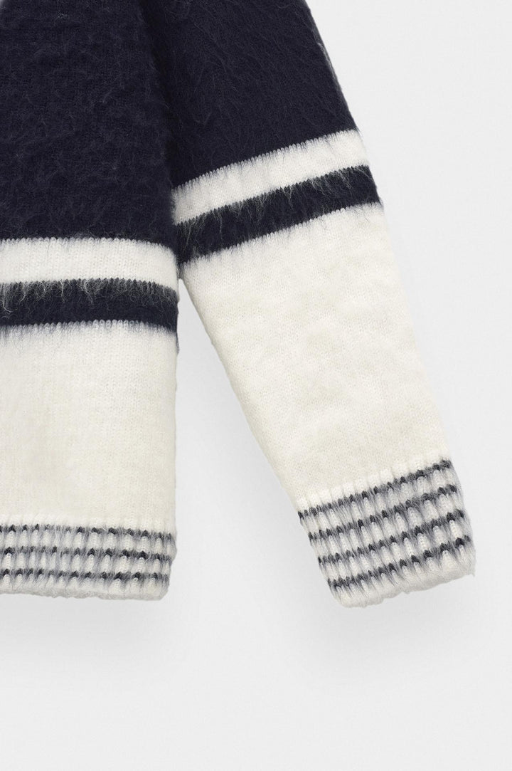 Giesto Pull à col polo en tricot bleu marine avec broderie bicolore - Bleu marine
