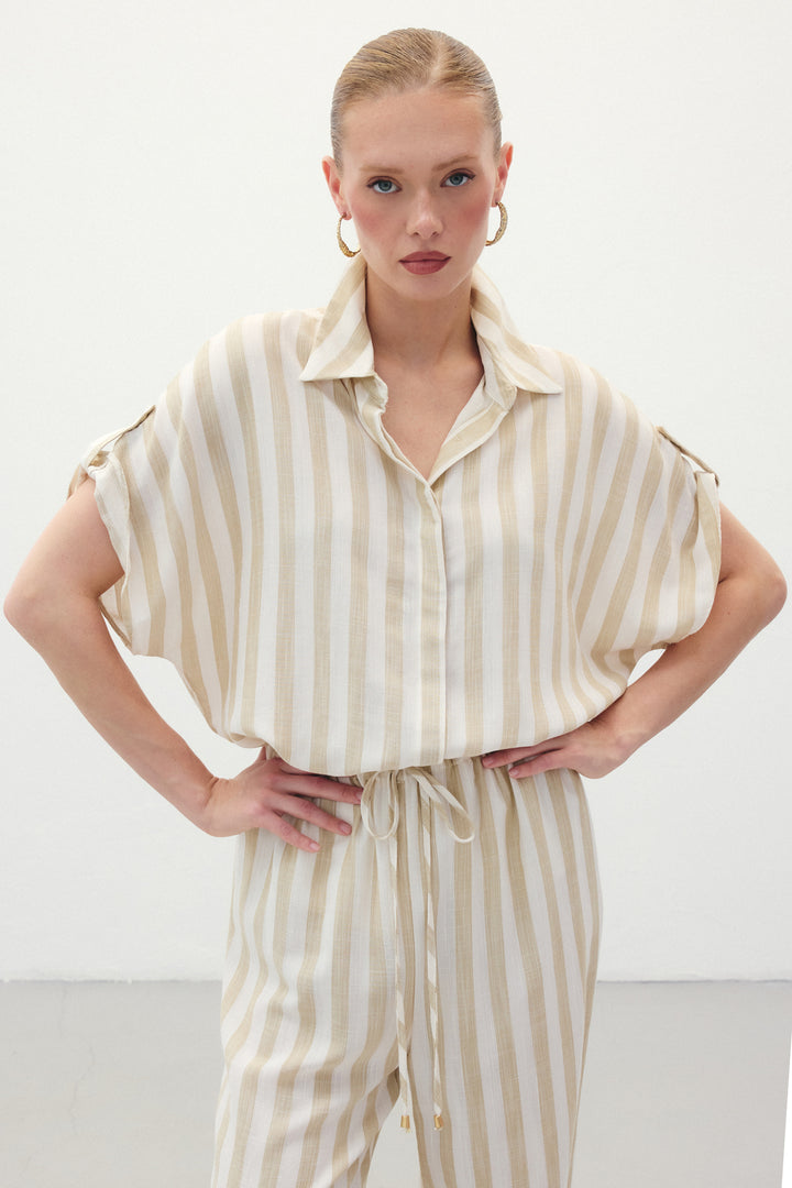 Sateen Chemise à Manches Courtes Rayée - Beige