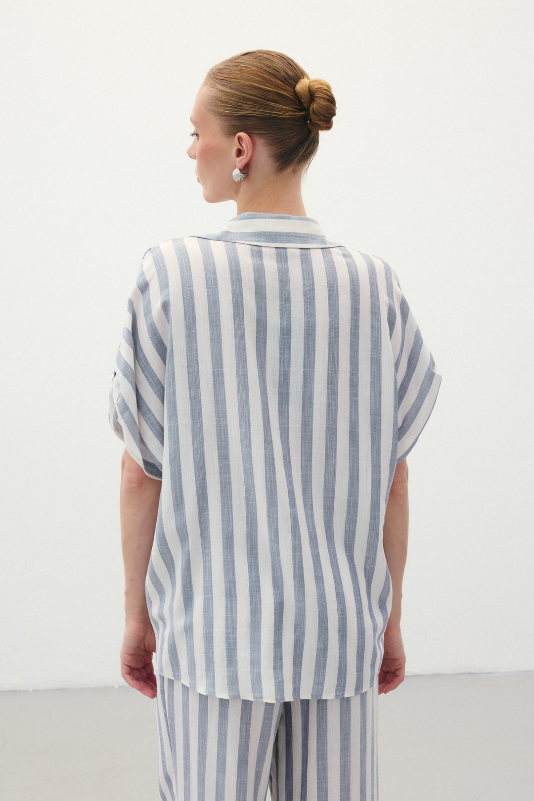 Sateen Chemise à Manches Courtes Rayée - Bleu marine