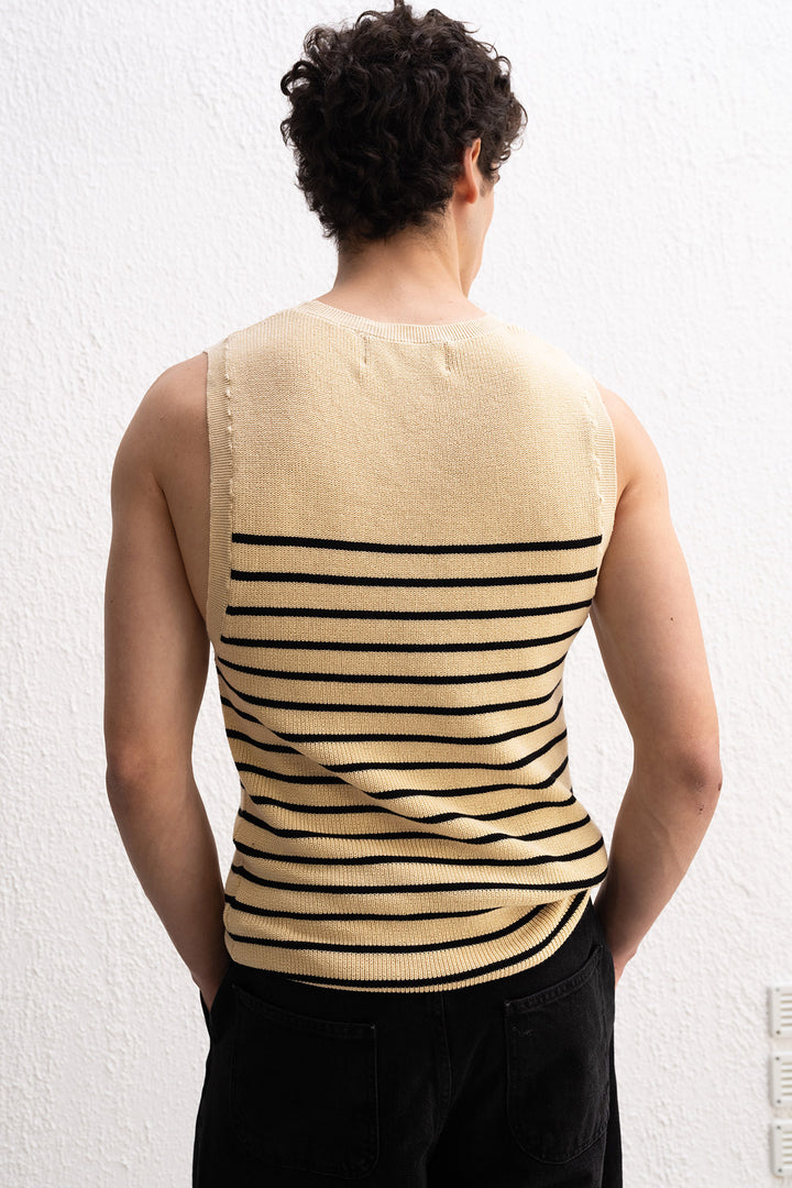 Giesto T-Shirt Beige Sans Manches en Tricot Rayé - Beige