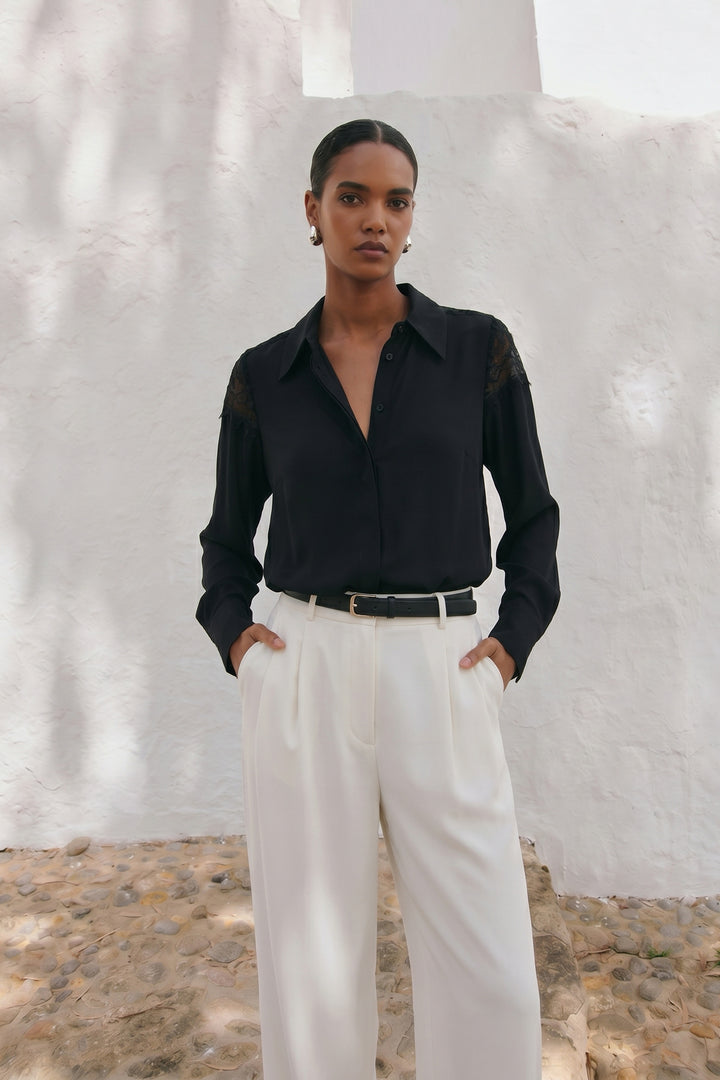 Sateen Chemisier à Détails en Dentelle - Noir
