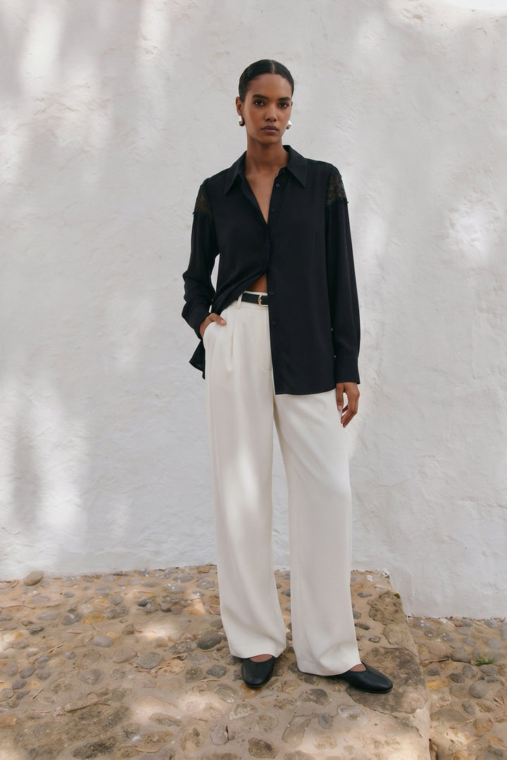 Sateen Chemisier à Détails en Dentelle - Noir