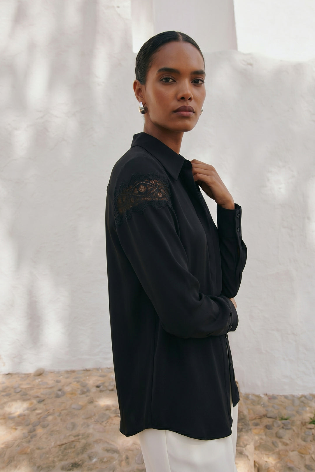 Sateen Chemisier à Détails en Dentelle - Noir