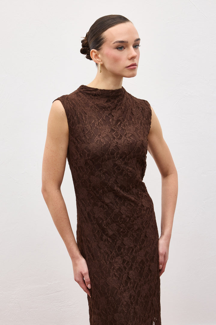 Sateen Robe sans manches en dentelle - Marron