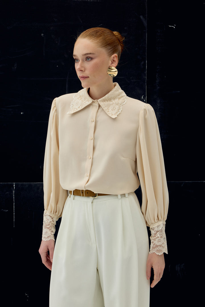 Sateen Chemise à Manches en Dentelle - Beige