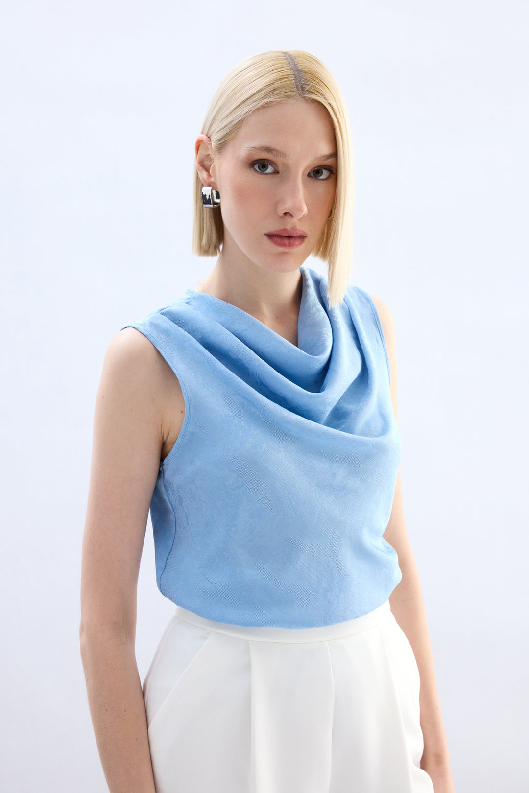 Sateen Blouse Col Dégagé - bebe Bleu