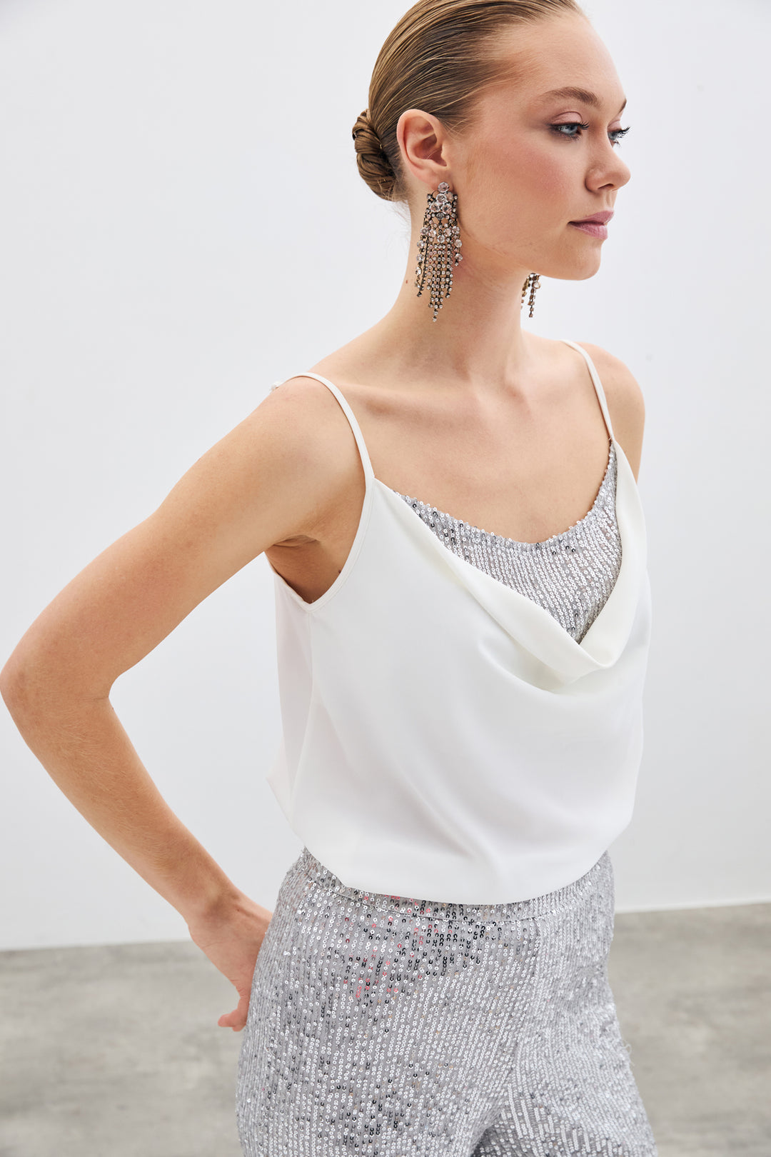 Sateen Blouse col dégagé - Écru