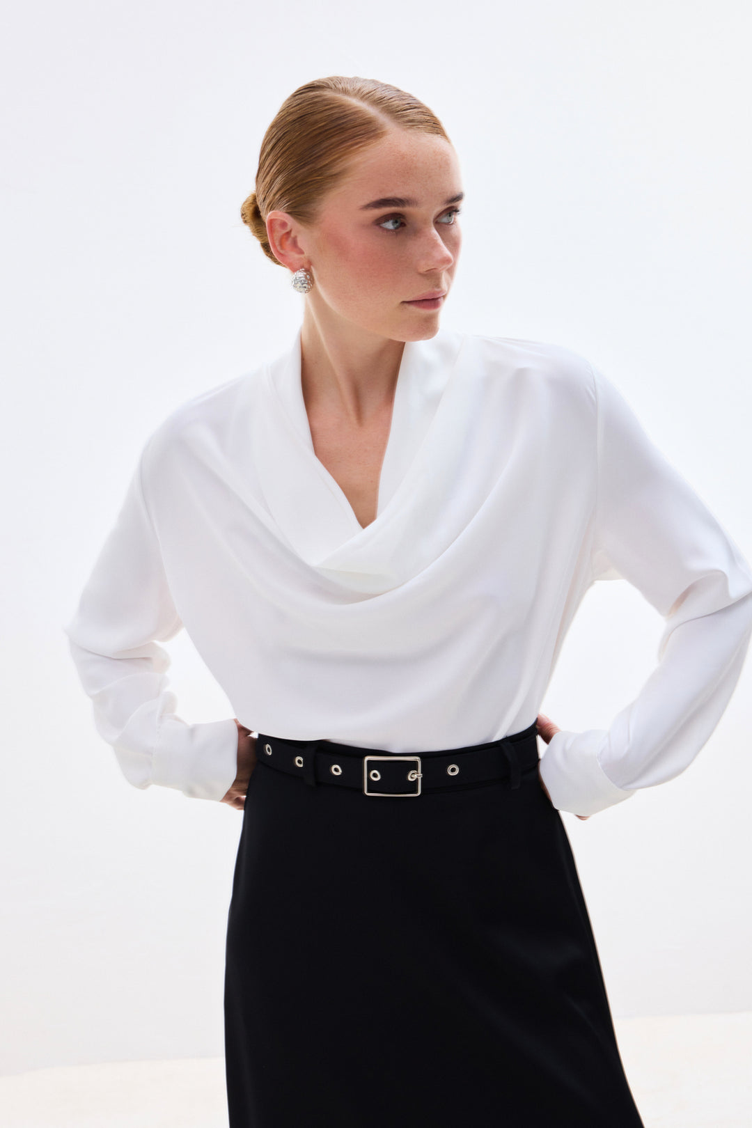 Sateen Blouse à col dégagé - Écru