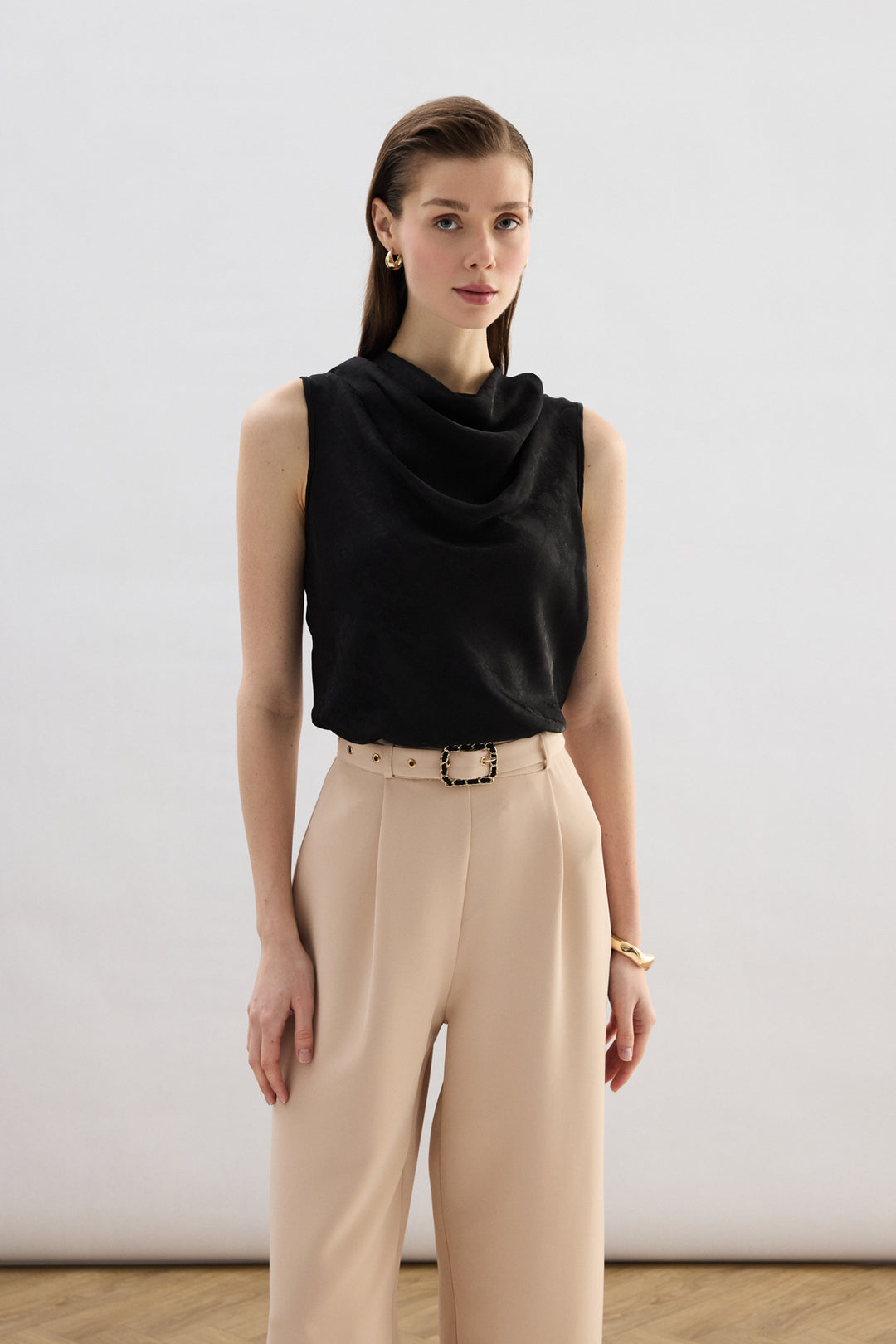 Sateen Blouse Col Dégagé - Noir