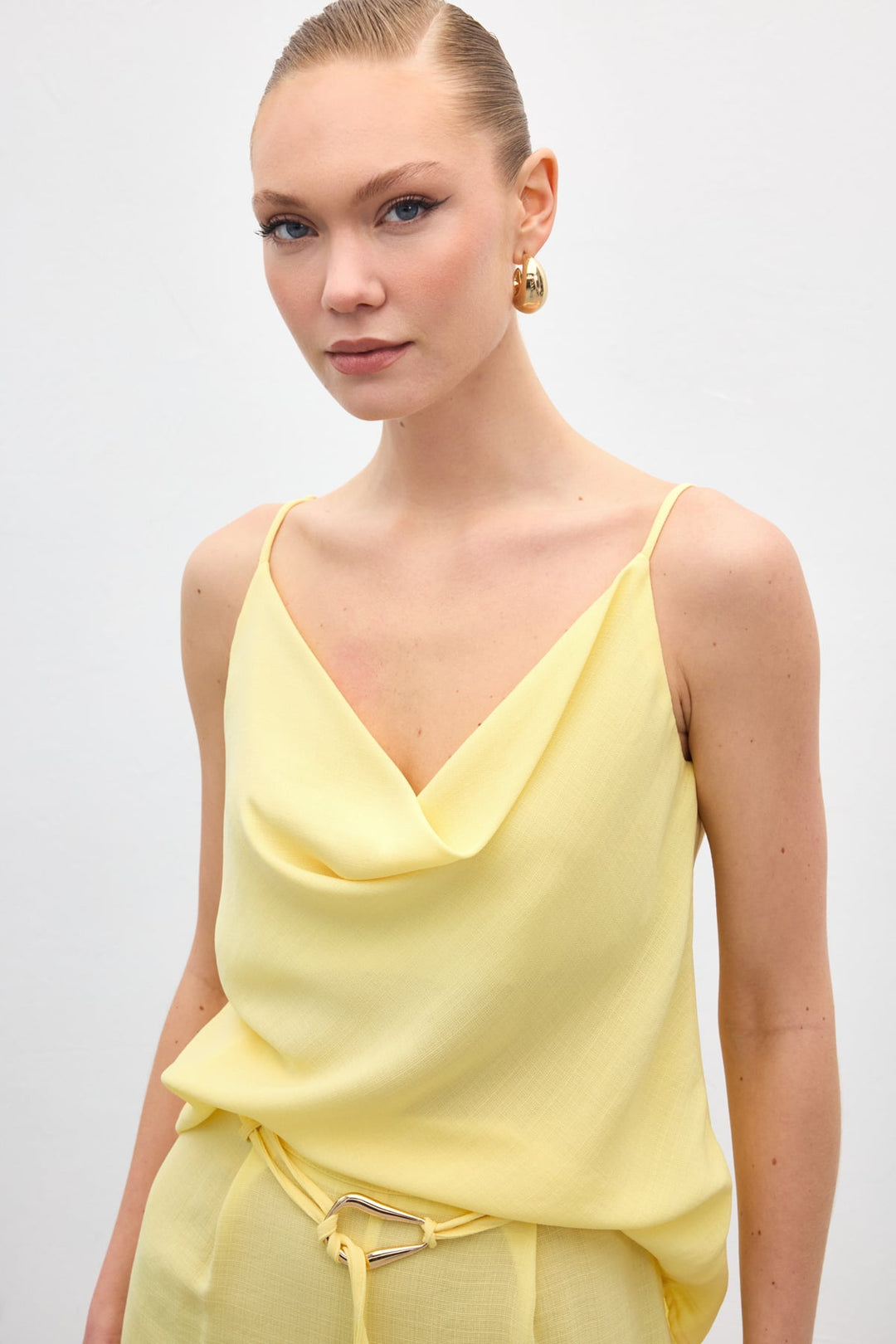 Sateen Blouse décontractée à col dégagé - Jaune