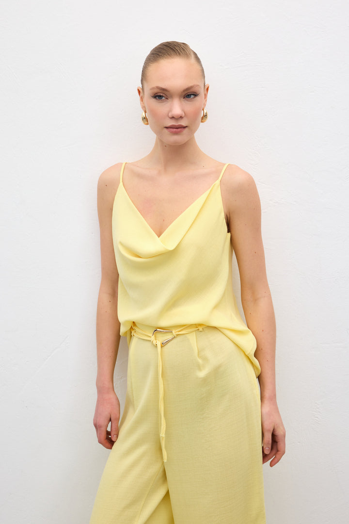 Sateen Blouse décontractée à col dégagé - Jaune