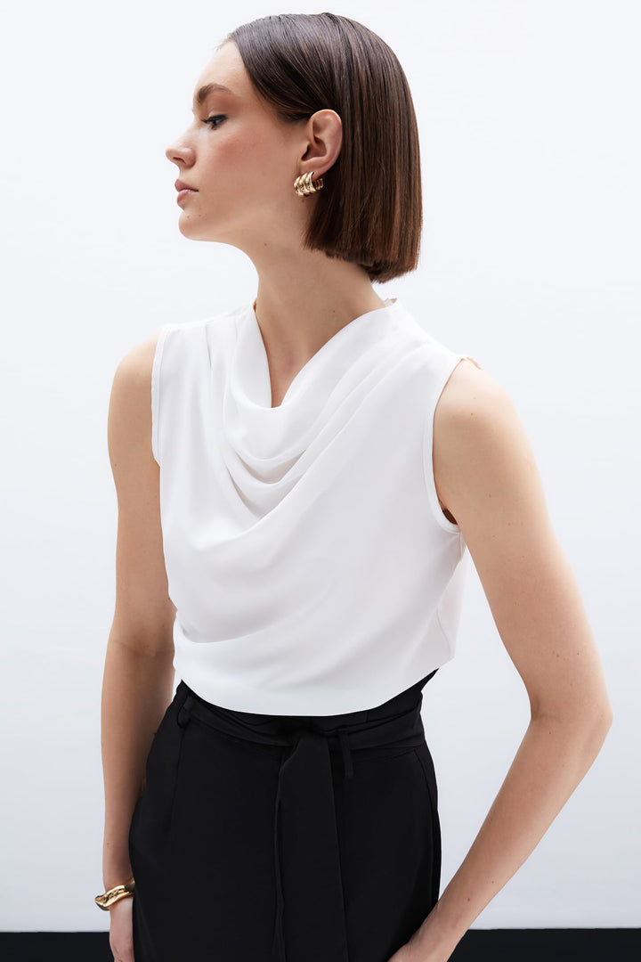 Sateen Blouse sans manches à col dégagé - Écru
