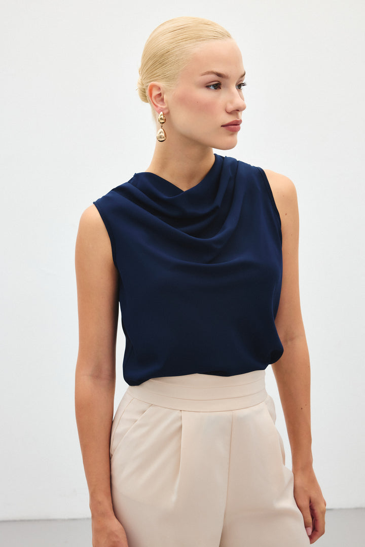 Sateen Blouse sans manches à col dégagé - Bleu marine
