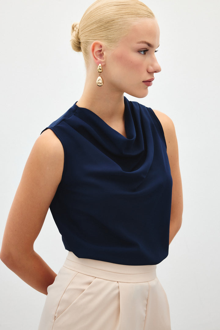 Sateen Blouse sans manches à col dégagé - Bleu marine