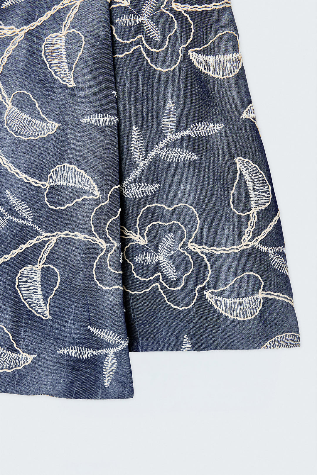 Sateen Jupe Courte Brodée en Denim - Bleu marine