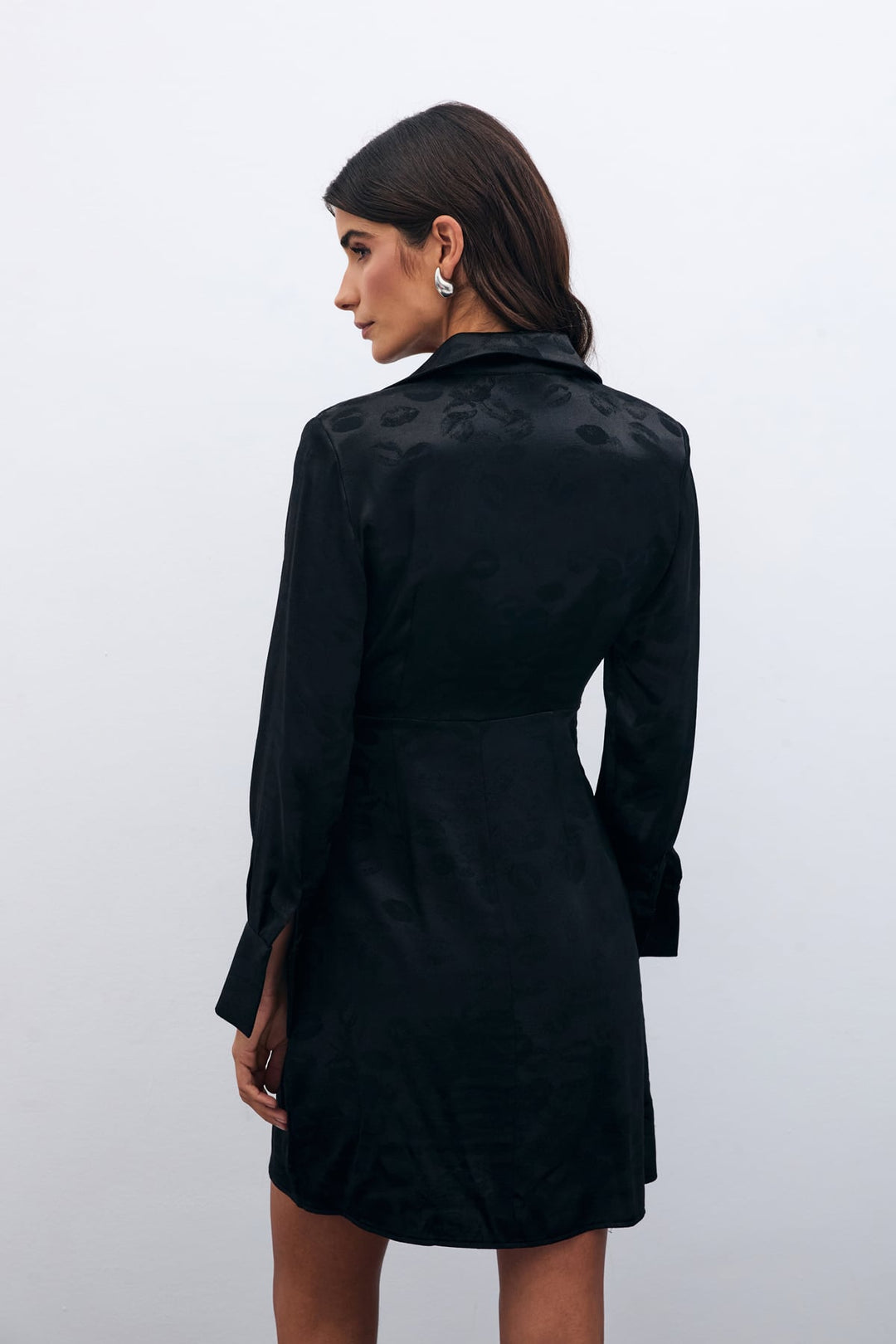 Sateen Robe croisée à motifs - Noir