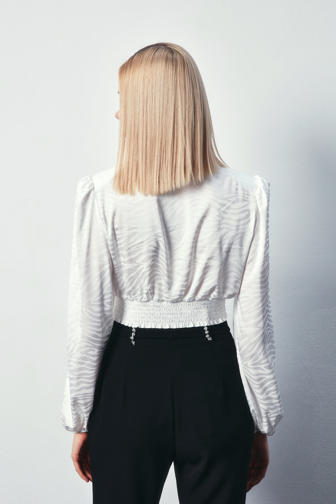 Sateen Blouse en satin à motifs croisés - Écru