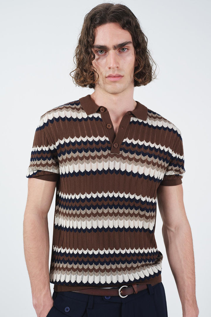 Giesto T-shirt en tricot marron à col polo imprimé - Marron