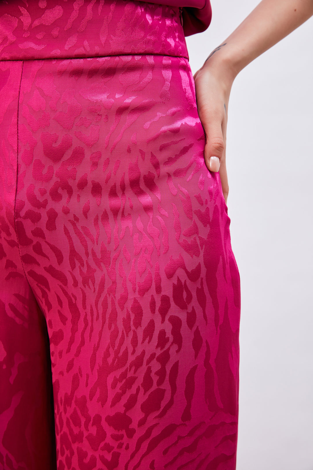 Sateen Pantalon en satin à motifs - Fuchsia