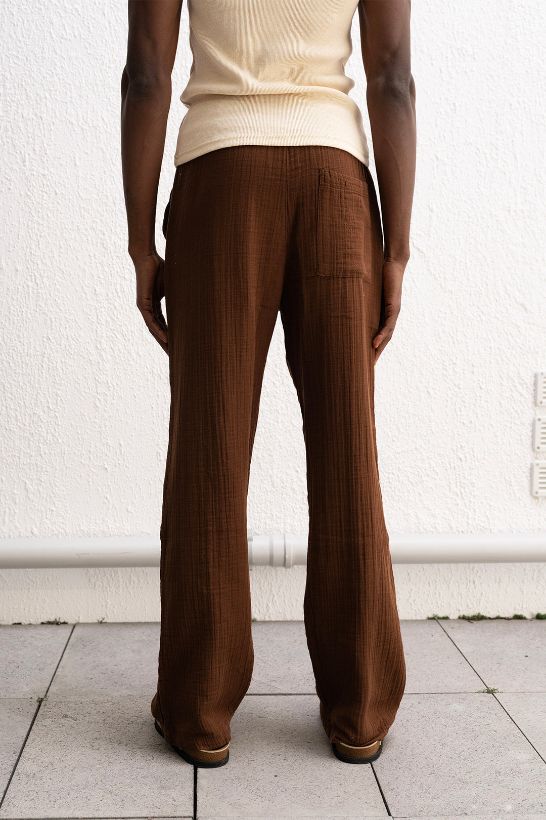 Giesto Pantalon marron avec détail de lacet - Marron