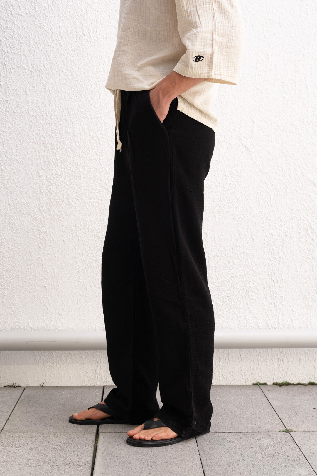 Giesto Pantalon noir avec détail de lacet - Noir