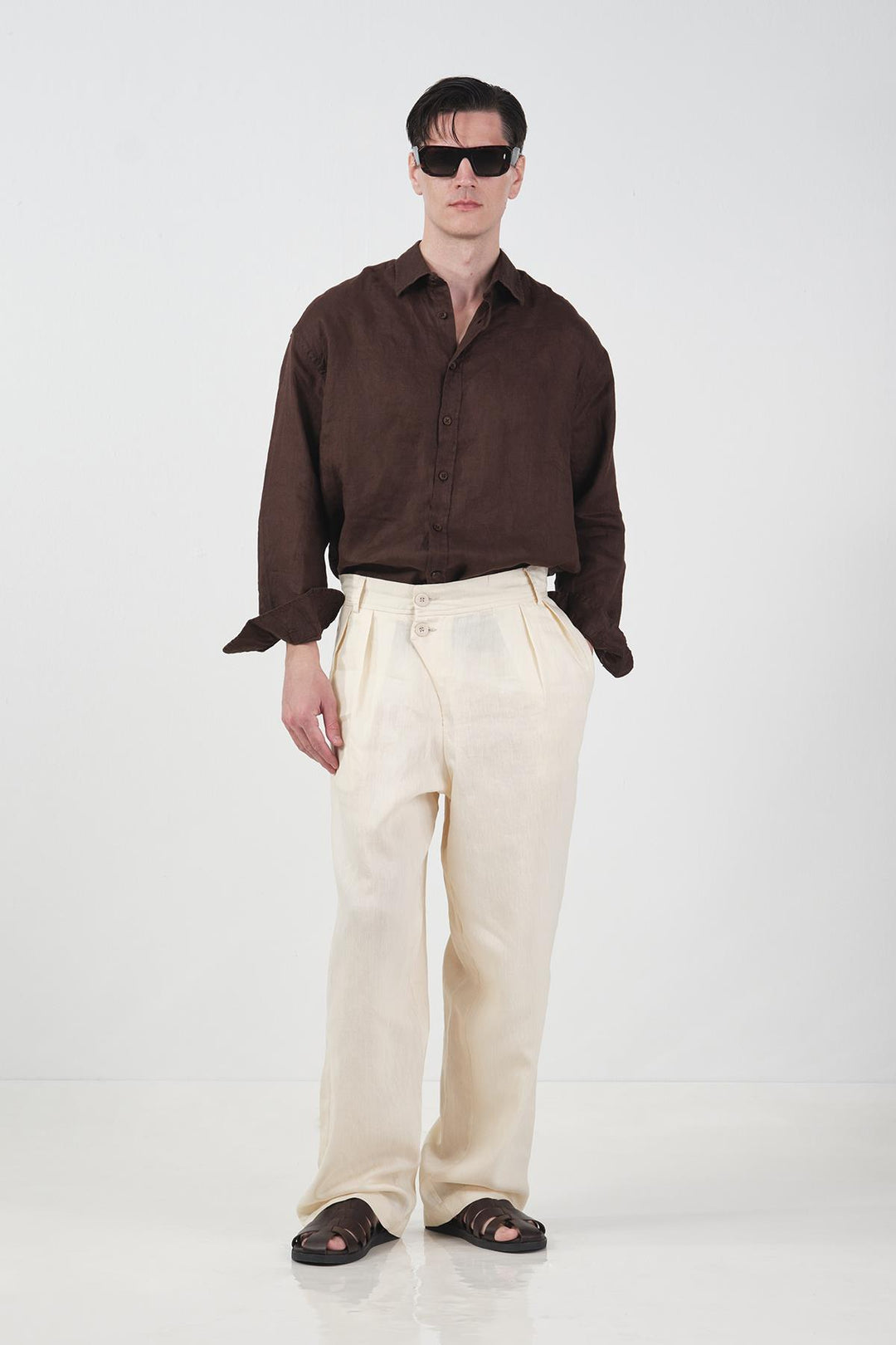 Giesto Pantalon en lin beige à double bouton tombant - Beige