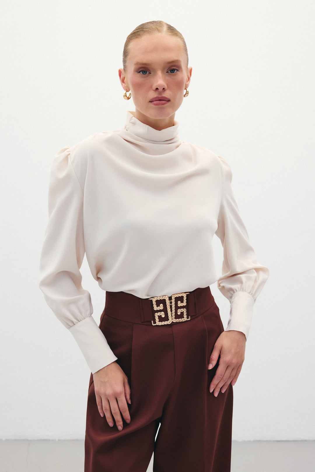 Sateen Blouse avec détails drapés - Beige
