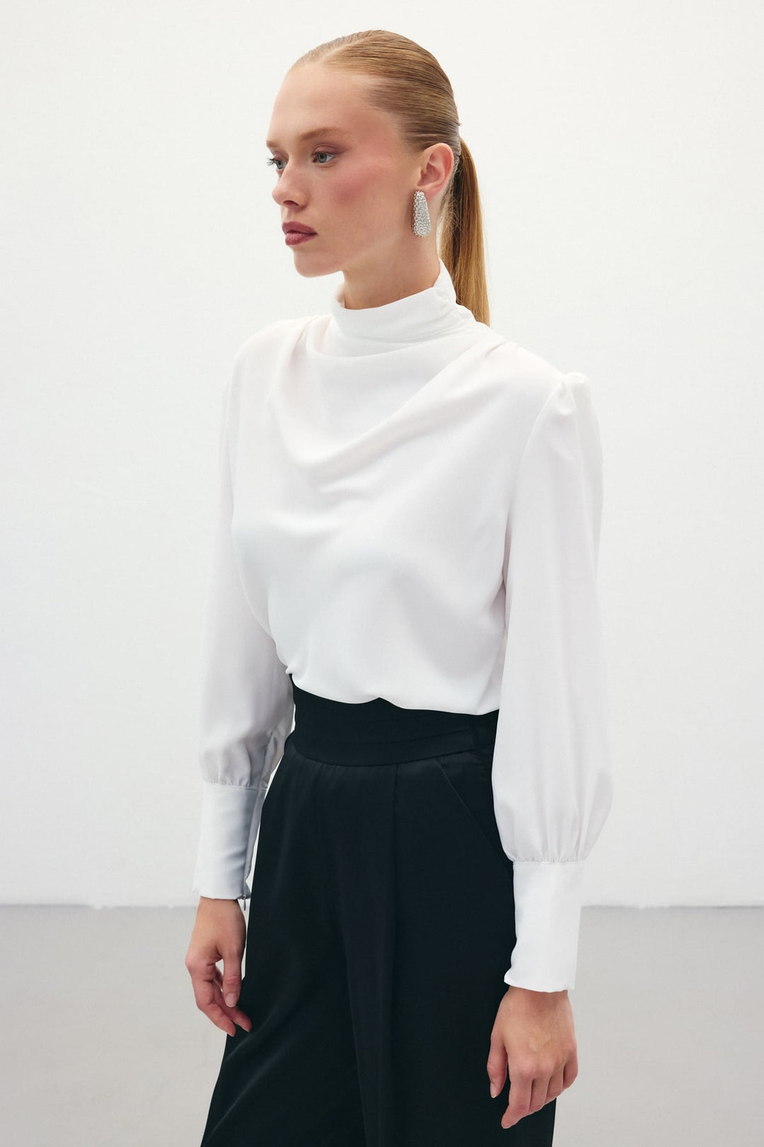 Sateen Blouse avec détails drapés - Écru