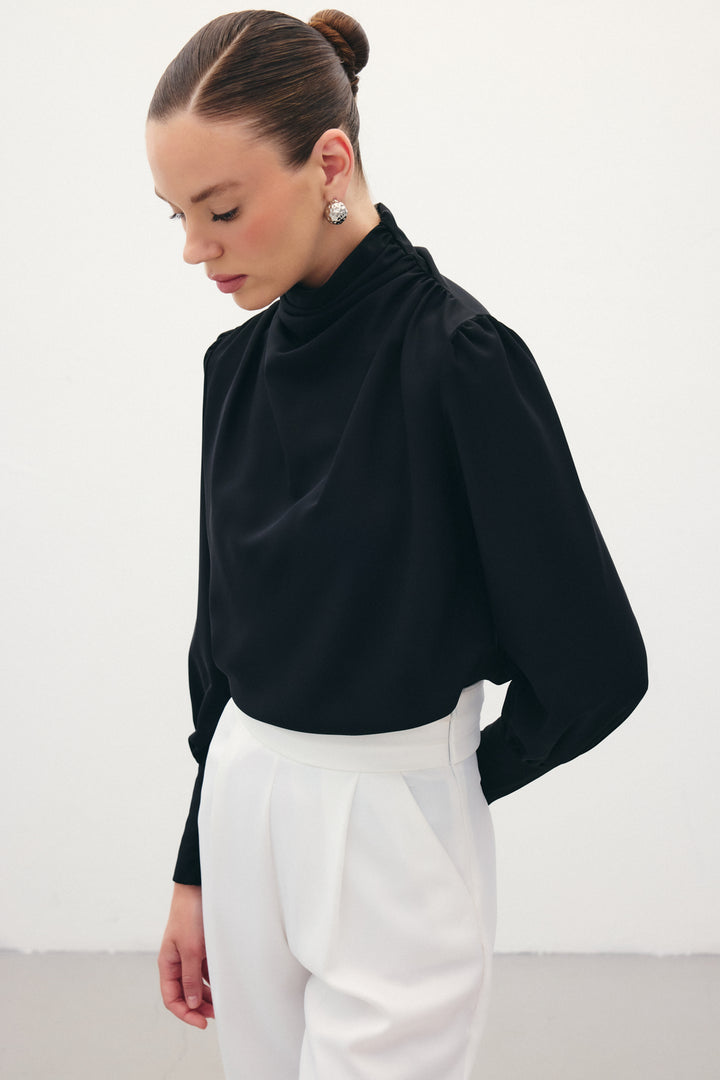 Sateen Blouse avec détails drapés - Noir