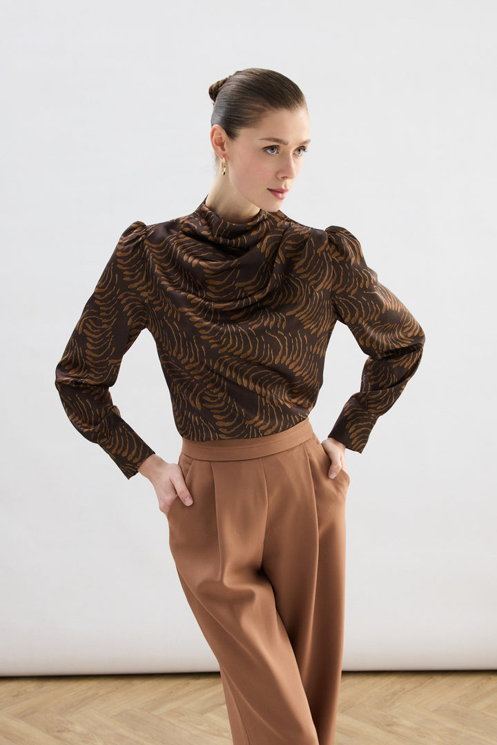 Sateen Blouse imprimée avec détails drapés - Marron