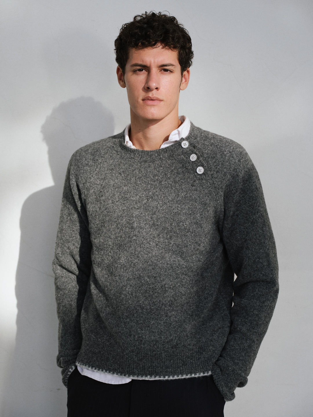 Giesto Pull en tricot anthracite à détails de boutons - Anthracite