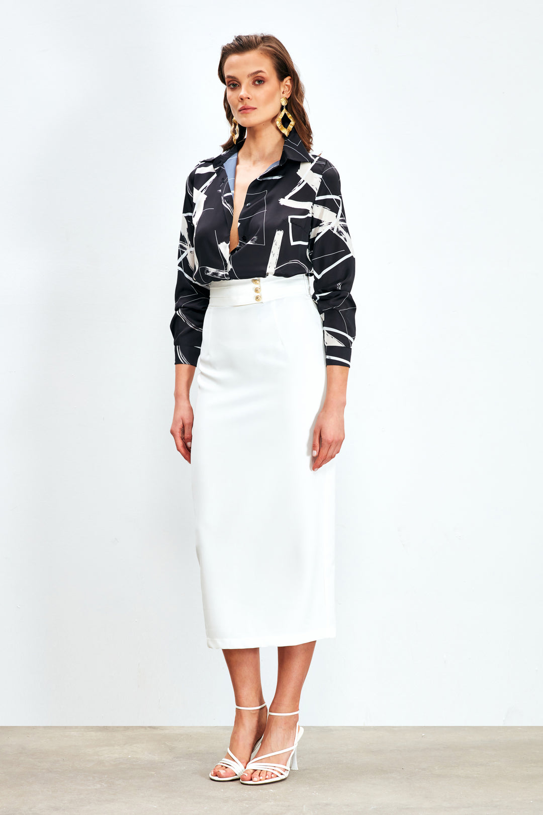 Sateen Jupe midi avec détails de boutons - Écru