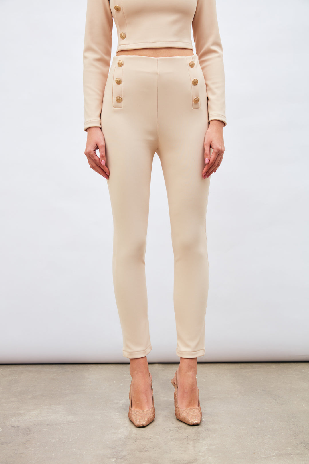 Sateen Pantalon à Détails de Boutons - Beige