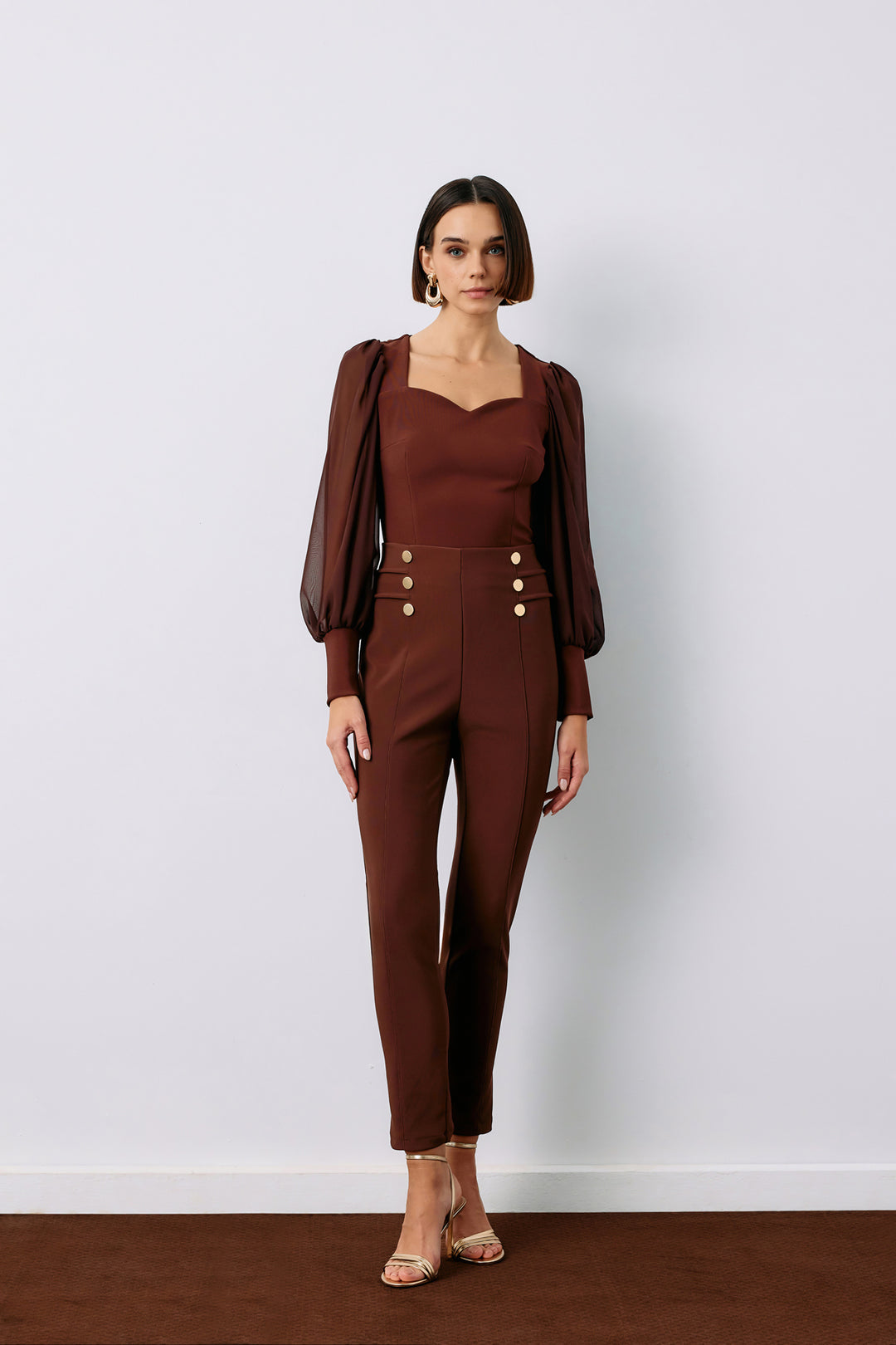 Sateen Pantalon à détails de boutons - Marron